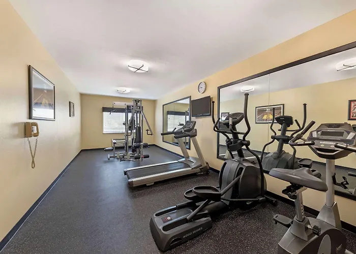 Best Western Greentree Inn & Suites